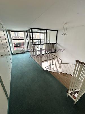 Local commercial - 207 m²