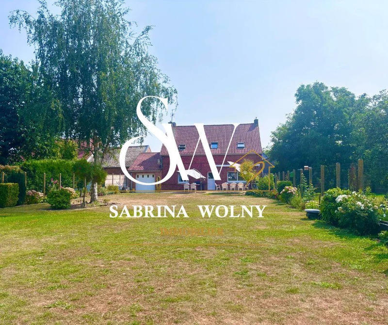 Maison traditionnelle - 195 m² - 6 pièces