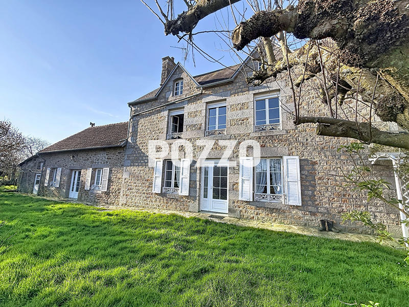Maison - 140 m² - 8 pièces