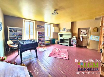 Maison - 185 m² - 6 pièces