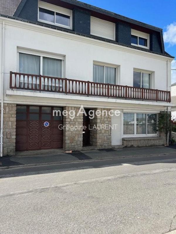 Maison traditionnelle - 193 m² - 7 pièces