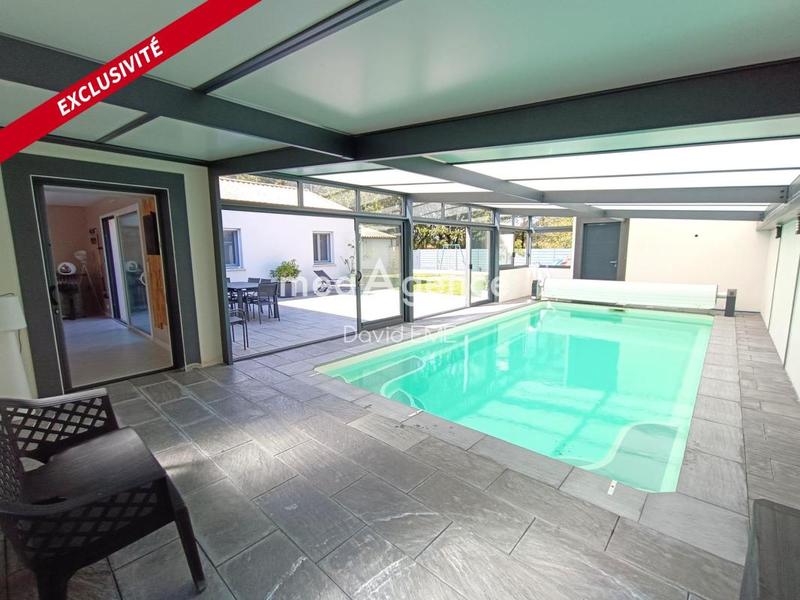 Maison traditionnelle - 145 m² - 7 pièces