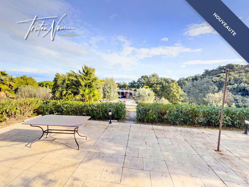 Mas - 260 m² - 7 pièces