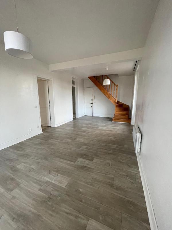 Appartement - 85 m² - 4 pièces