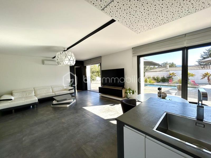 Maison - 145 m² - 6 pièces