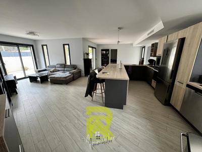 Villa - 122 m² - 7 pièces