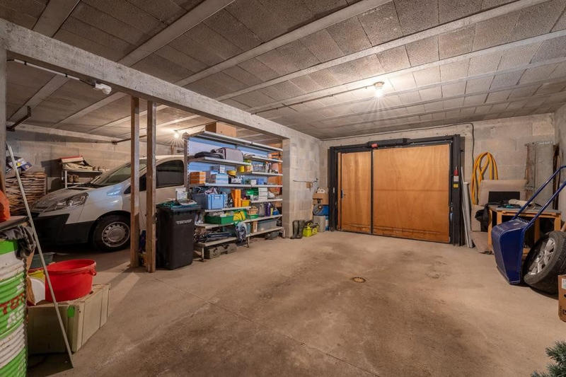 Appartement - 219 m² - 6 pièces