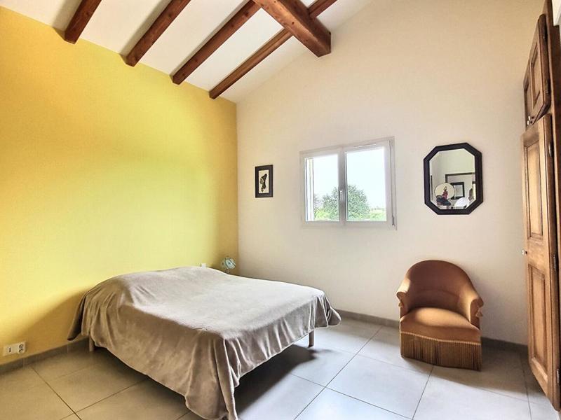 Maison - 300 m² - 7 pièces