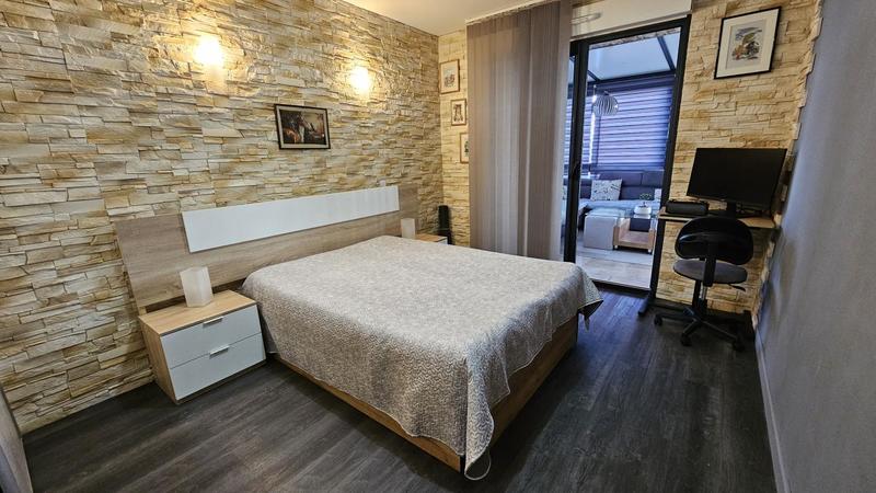 Maison - 203 m² - 7 pièces