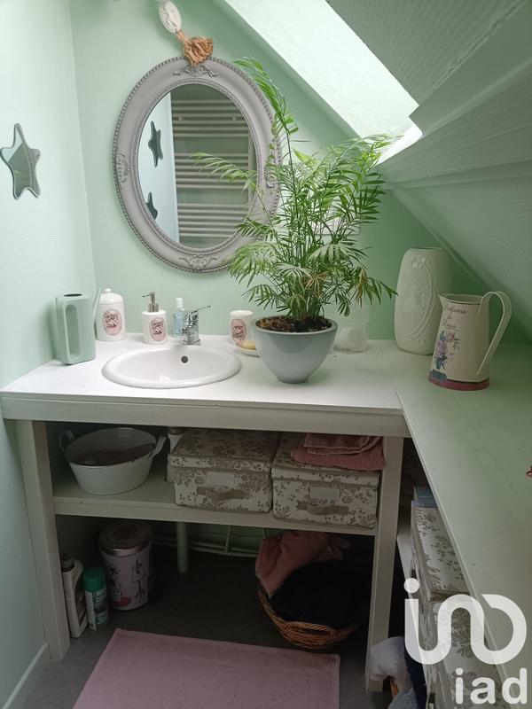 Maison - 235 m² - 4 pièces