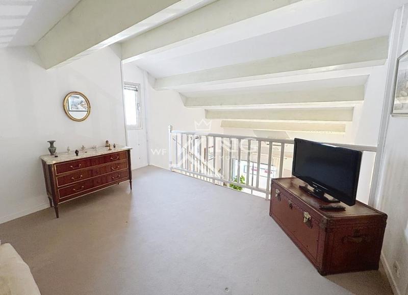 Appartement - 94 m² - 4 pièces