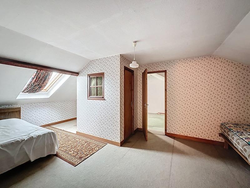 Maison - 186 m² - 8 pièces