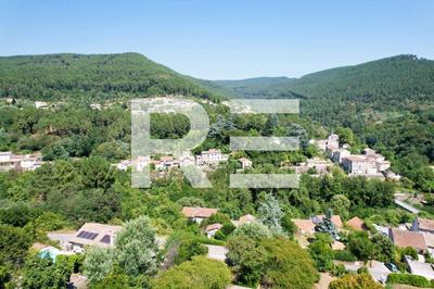 Villa - 208 m² - 9 pièces