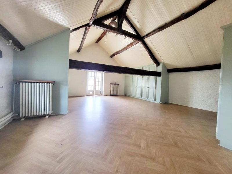 Demeure - 293 m² - 5 pièces