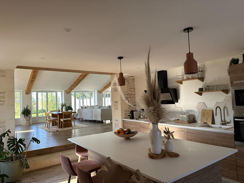 Maison - 189 m² - 7 pièces