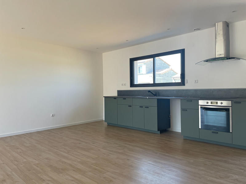 Maison - 94 m² - 4 pièces