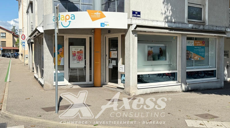 Local commercial - 216 m²