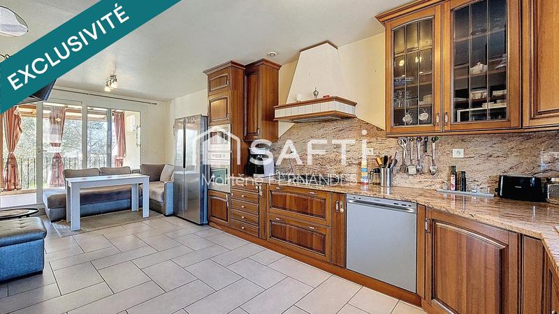 Maison - 160 m² - 6 pièces