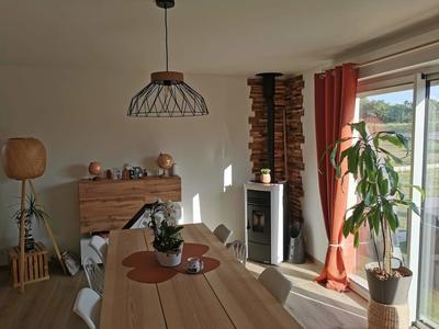 Maison - 96 m² - 4 pièces