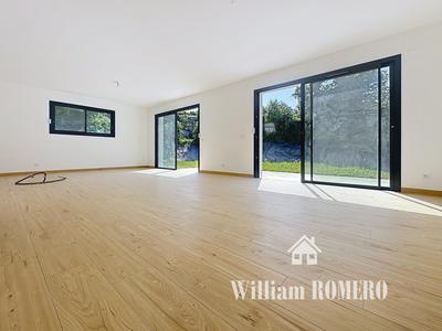 Maison - 98 m² - 4 pièces