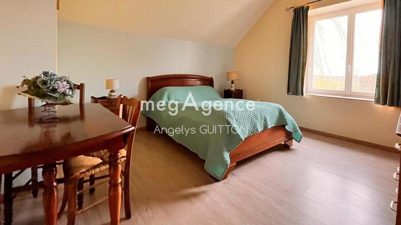 Maison - 384 m² - 15 pièces