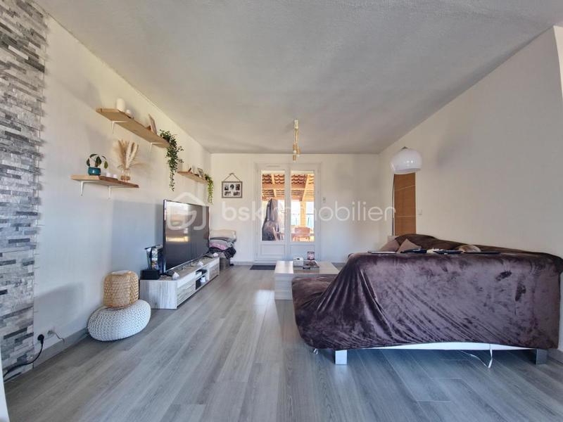 Maison traditionnelle - 164 m² - 6 pièces