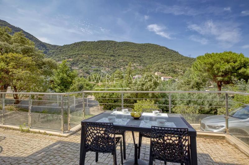 Villa - 180 m² - 7 pièces