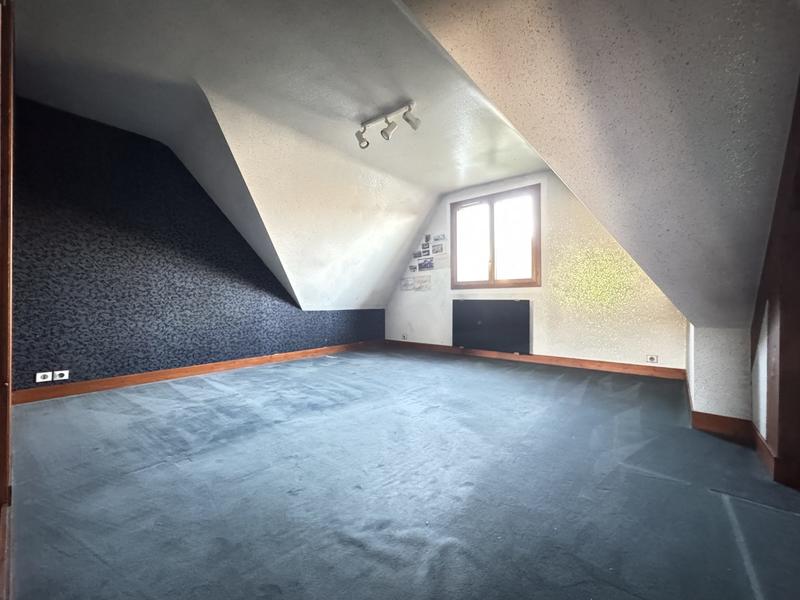 Maison - 145 m² - 6 pièces