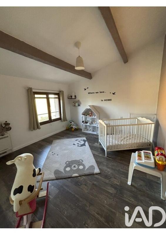 Maison - 225 m² - 8 pièces