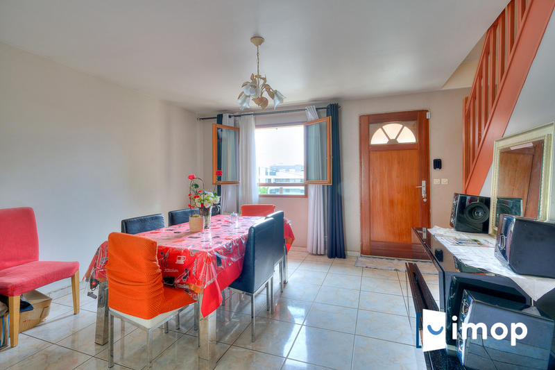 Maison - 88 m² - 5 pièces