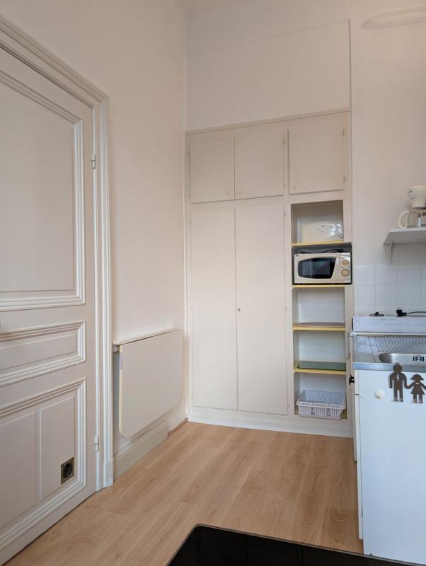 Studio - 25 m² - 1 pièce
