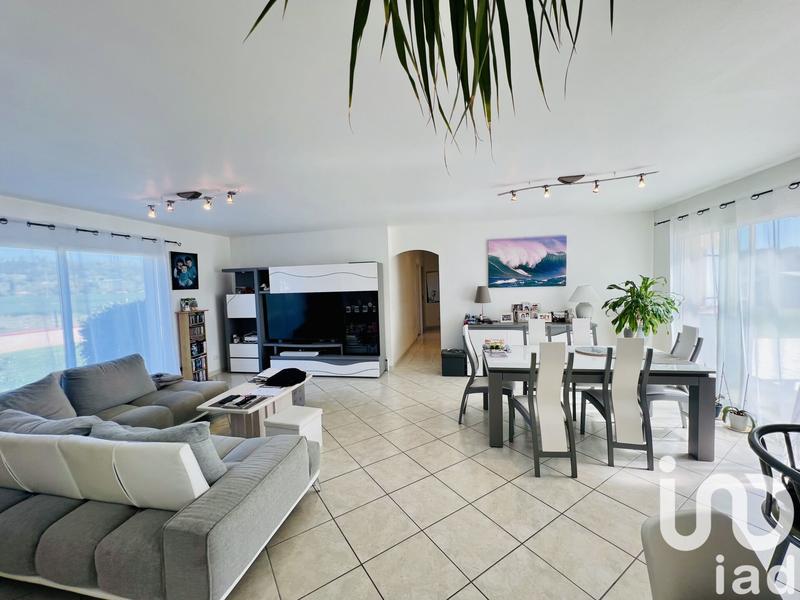 Maison - 138 m² - 5 pièces