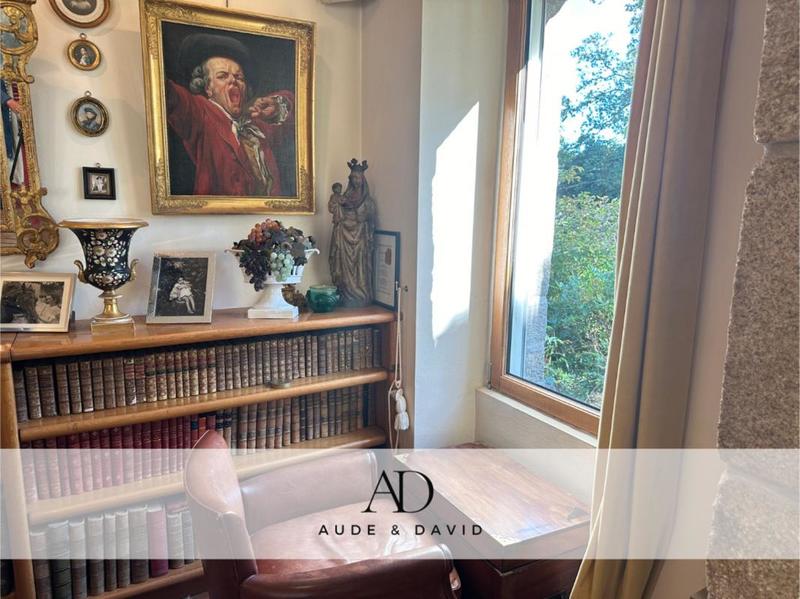 Maison - 200 m² - 10 pièces