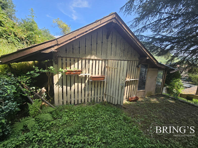 Maison - 234 m² - 8 pièces