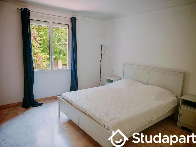 Chambre - 9 m² - 1 pièce