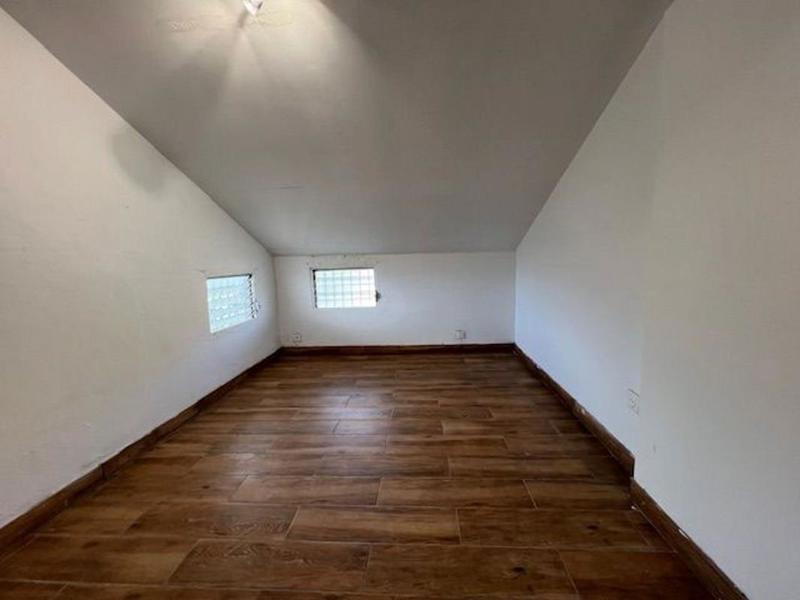 Maison - 400 m² - 11 pièces