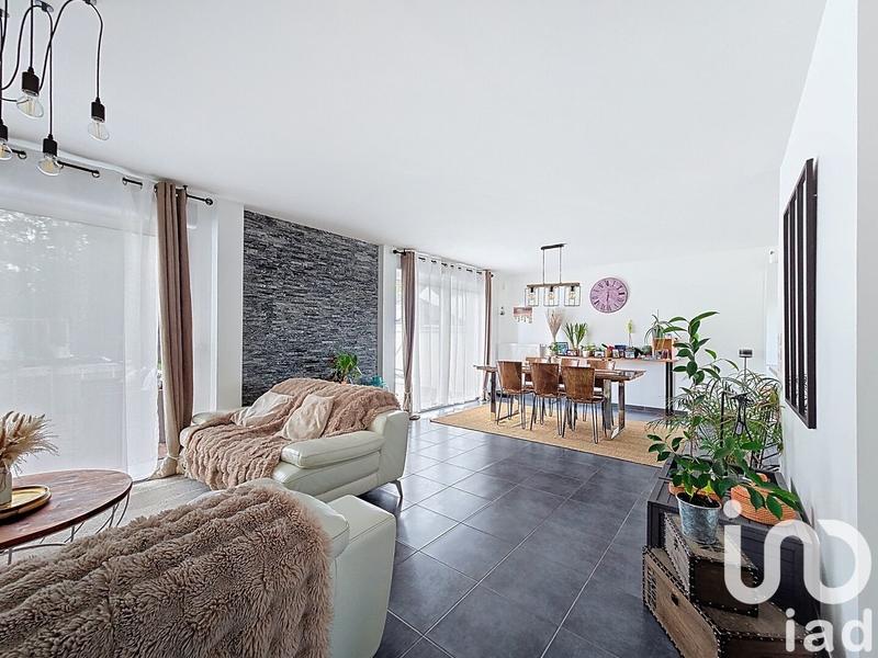 Maison - 118 m² - 6 pièces