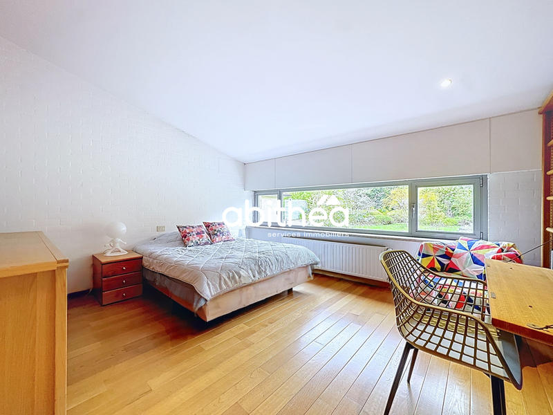 Propriété - 451 m² - 12 pièces