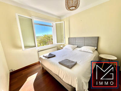 Villa - 250 m² - 7 pièces