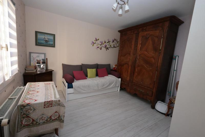 Maison - 143 m² - 7 pièces