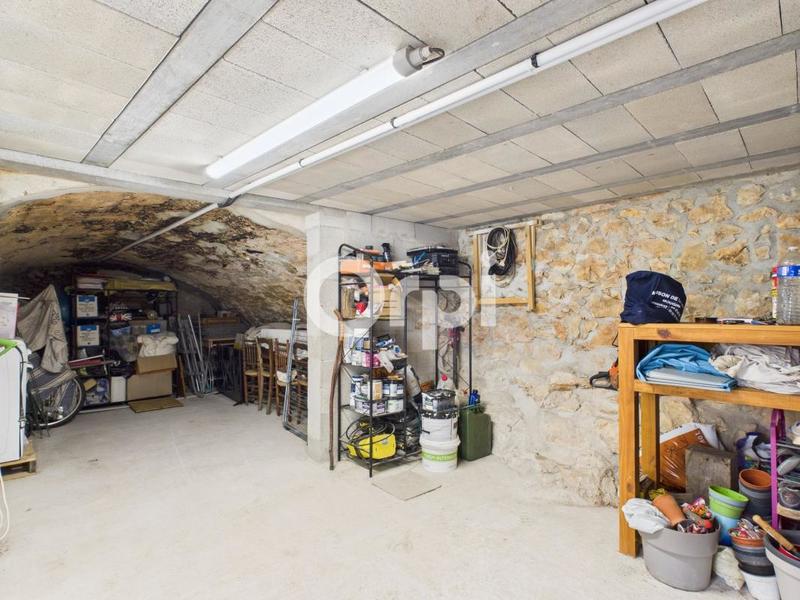 Mas - 188 m² - 4 pièces