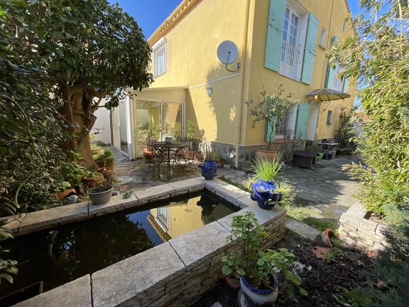 Maison de ville - 111 m² - 4 pièces