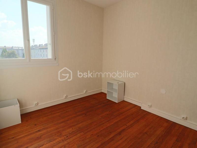 Appartement - 90 m² - 4 pièces