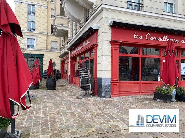 Local commercial - 152 m²