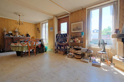 Maison - 118 m² - 6 pièces