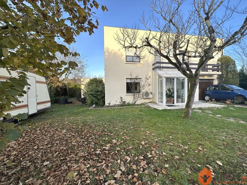 Maison - 142 m² - 6 pièces