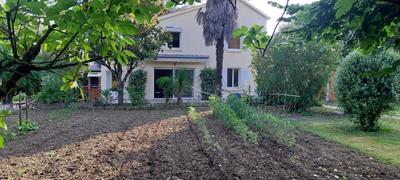 Immeuble - 218 m² - 8 pièces