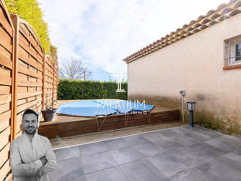 Villa - 100 m² - 3 pièces