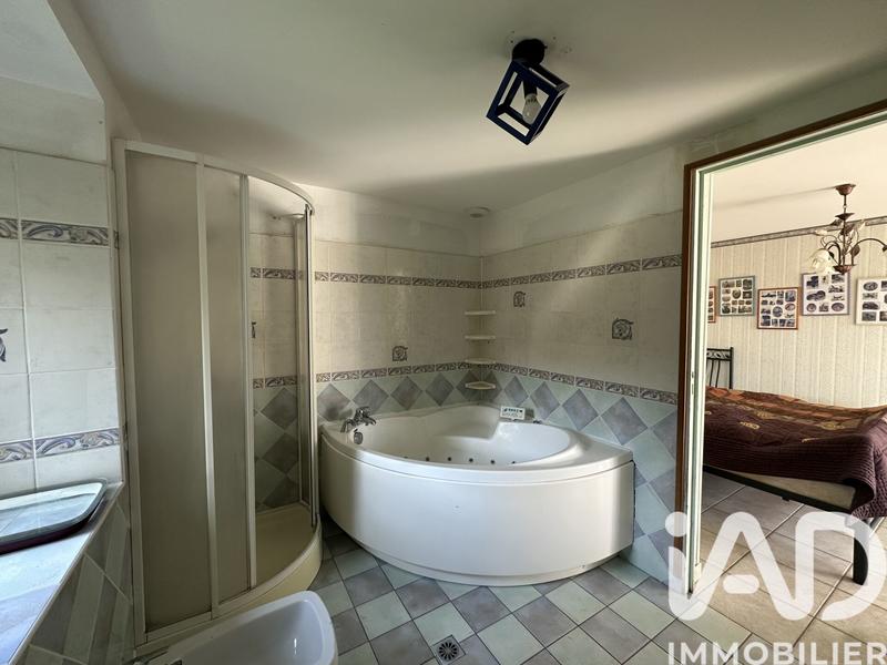 Maison - 182 m² - 3 pièces