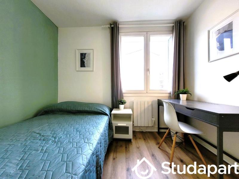 Chambre - 9 m² - 1 pièce